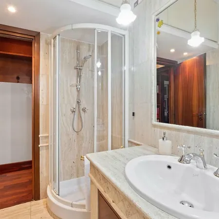Appartamento Spacious 4bed Flat W/balconies 12min From Vatican *