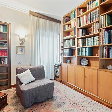 Spacious 4bed Flat W/balconies 12min From Vatican Appartamento *