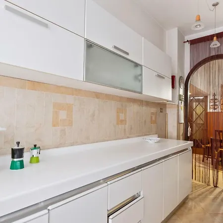 Spacious 4bed Flat W/balconies 12min From Vatican Appartamento
